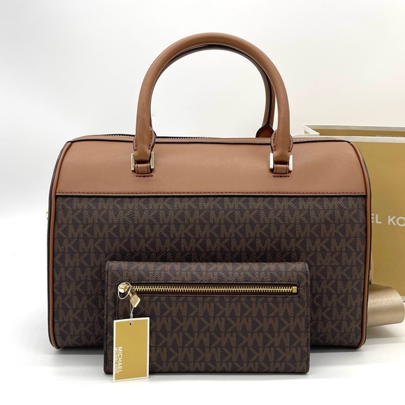 Michael Kors Medium Duffle Satchel Bag - Picture 3 of 9